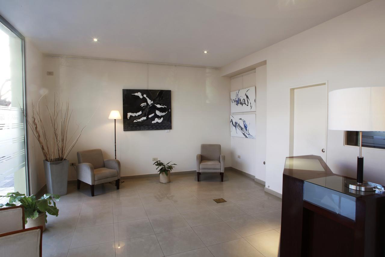 Martinique Apartamentos Bahia Blanca Exterior photo